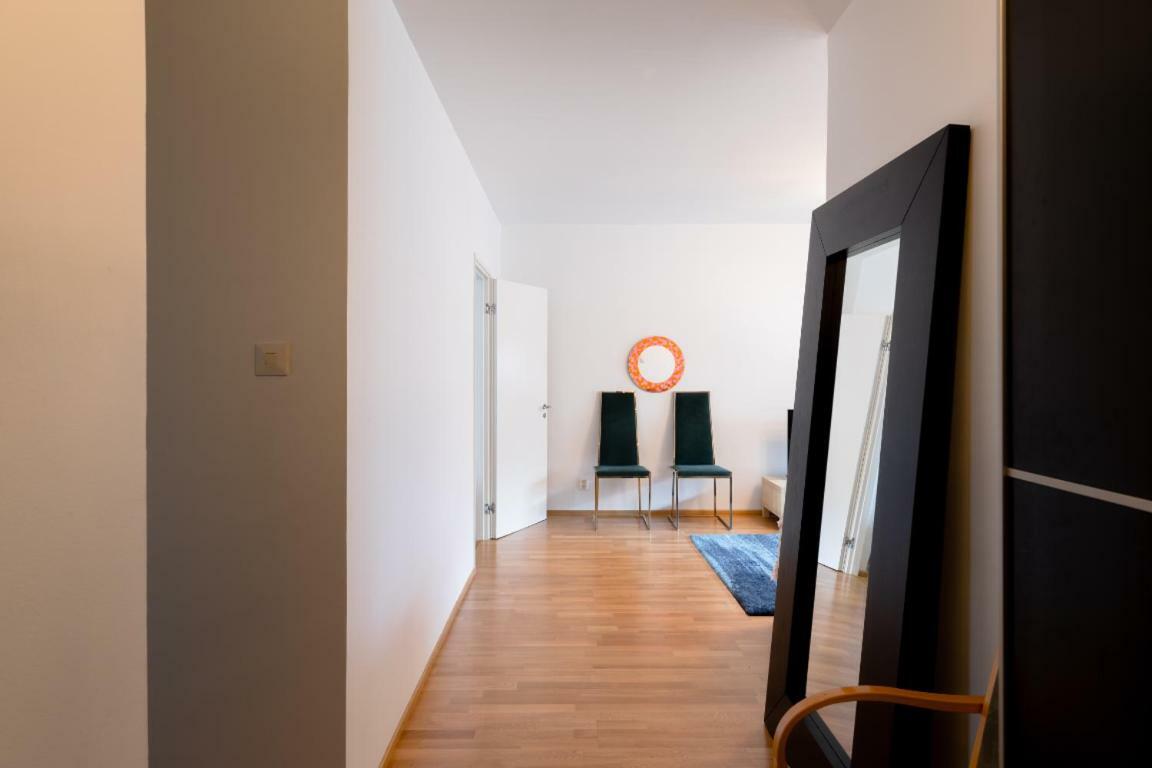 Stay Here Apartment Kamppi هلسنكي المظهر الخارجي الصورة